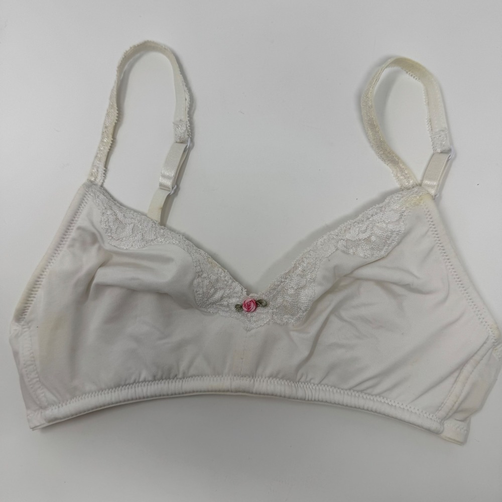 Warners Wireless Bra Women 34C White Lace Trim Rosette 01099 vintage trainer old
